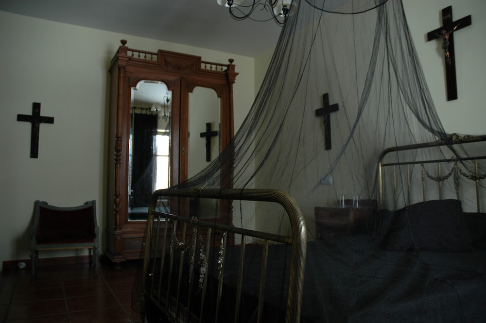 Habitación Triple + Pesadilla nocturna