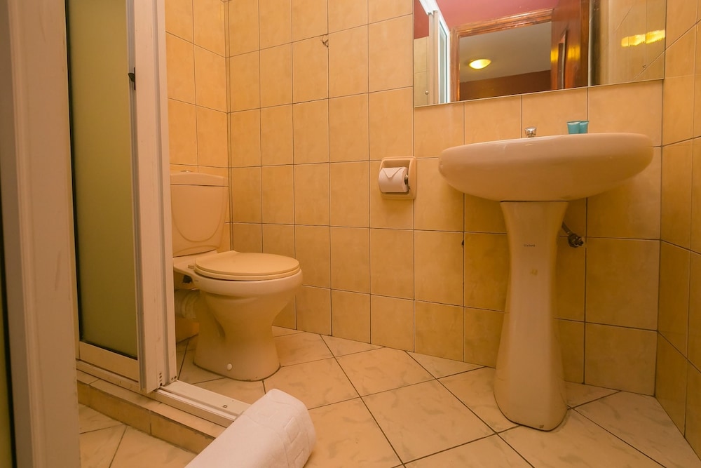 Deluxe Double Room - Photo 24