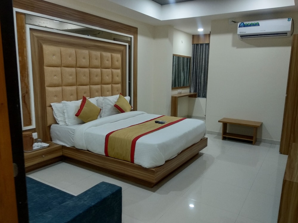 Deluxe Double Room photo 3
