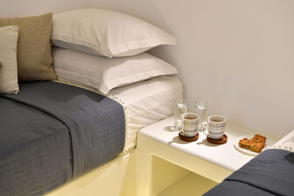 Deluxe Triple Room (without hot tub) - Photo 8