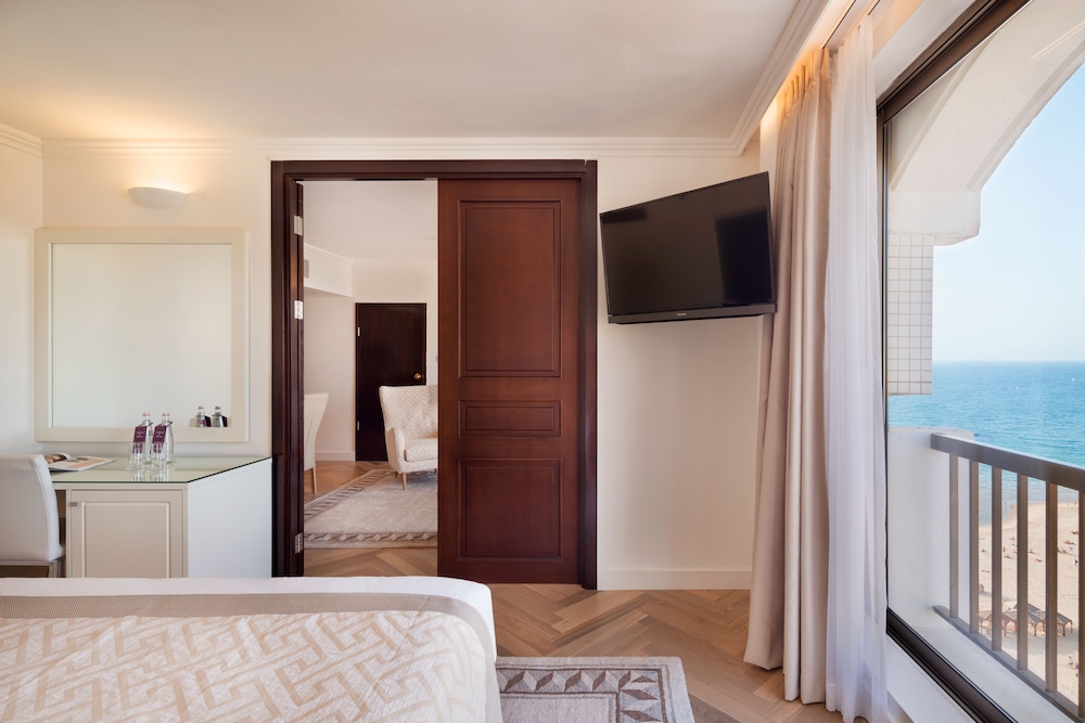 ONE BEDROOM SUITE - Photo 4
