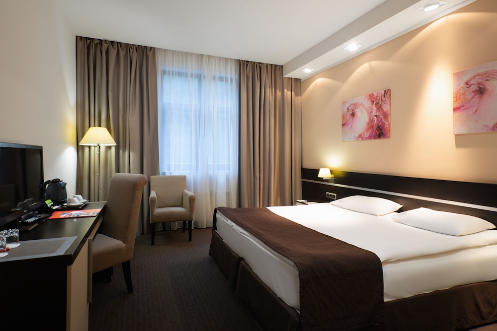 Superior Double Room, River View photo 1