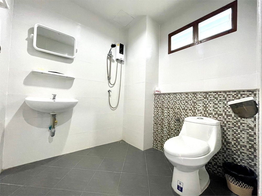 Deluxe Double Room, River View - Photo 2
