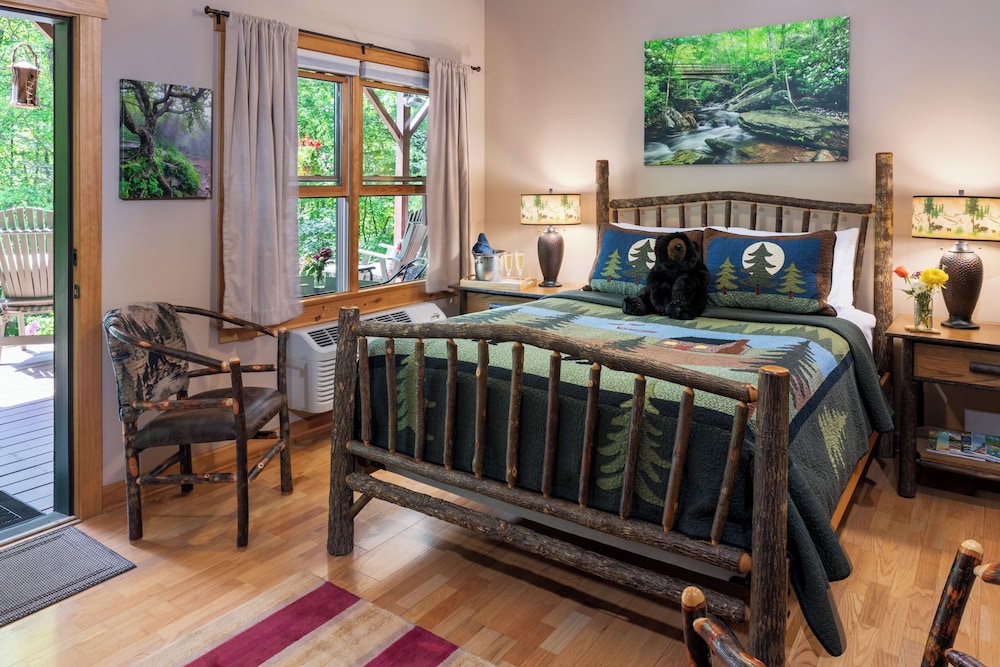 Tree Room, Private Bathroom
