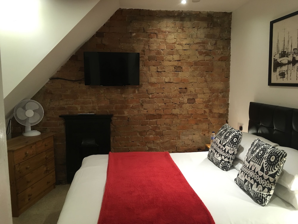 Double or Twin Room photo 3