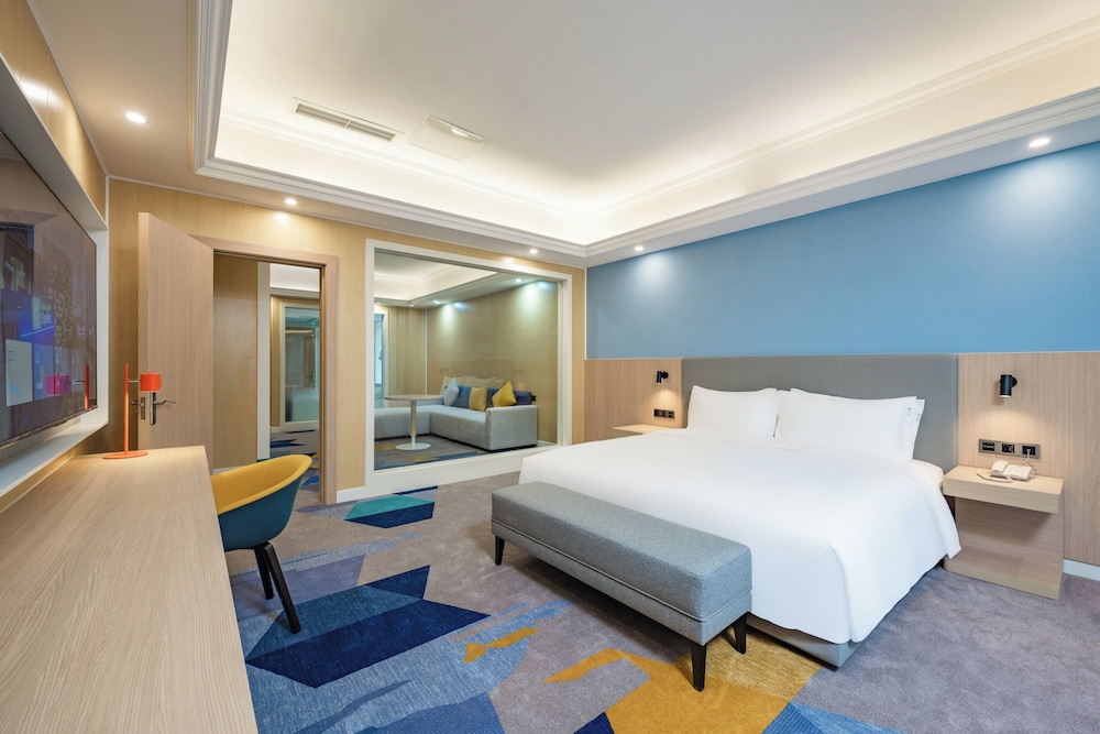 Standard Room, 1 King Bed (Separate Bath Shower) - Photo 1