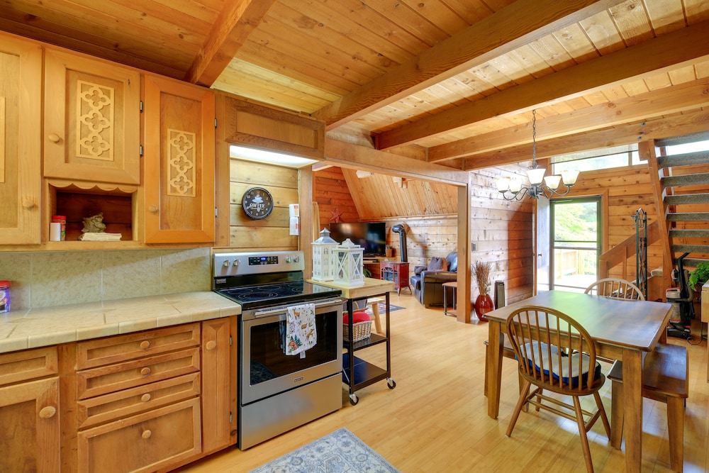 House (4 Bedrooms) photo 2