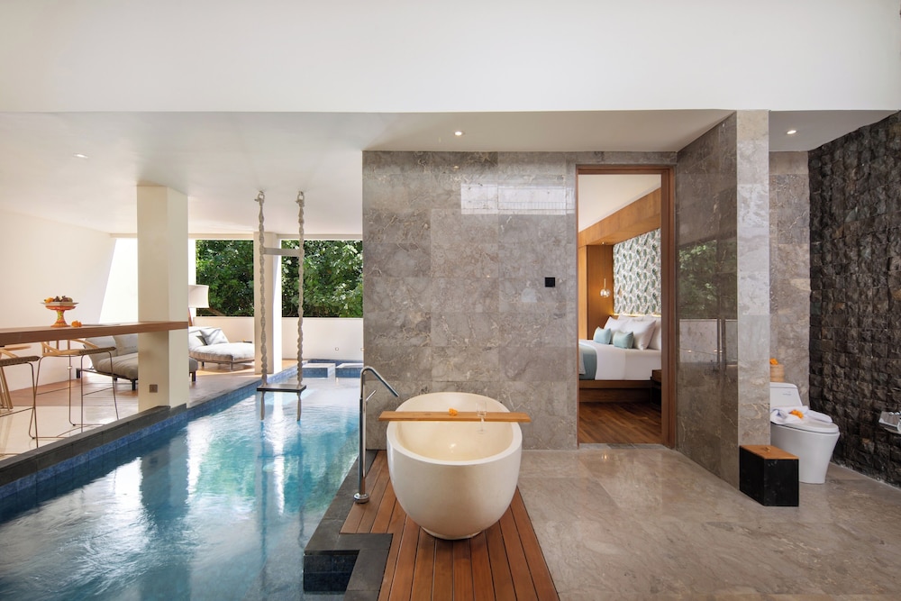 Grand One Bedroom Private Pool Villa - Photo 3