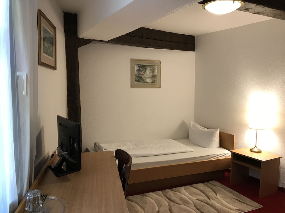 Single Room photo 3