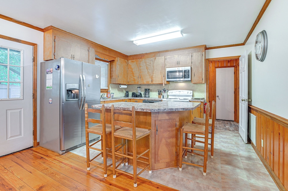 House (4 Bedrooms) photo 2