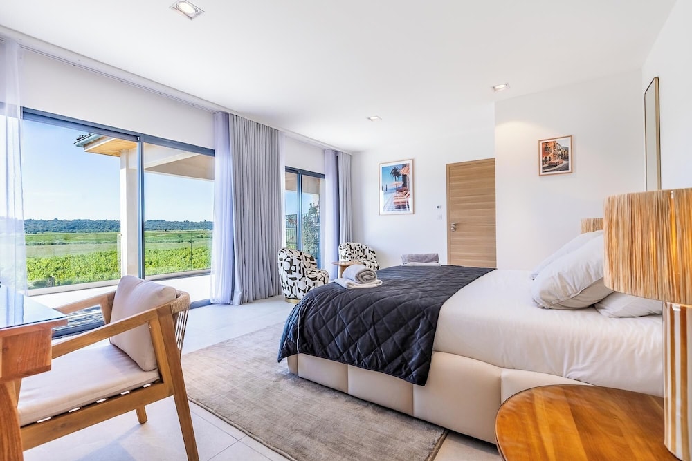 Deluxe Double Room, Pool View