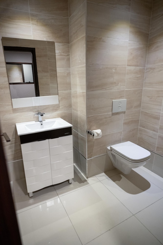 Executive Room - Photo 4