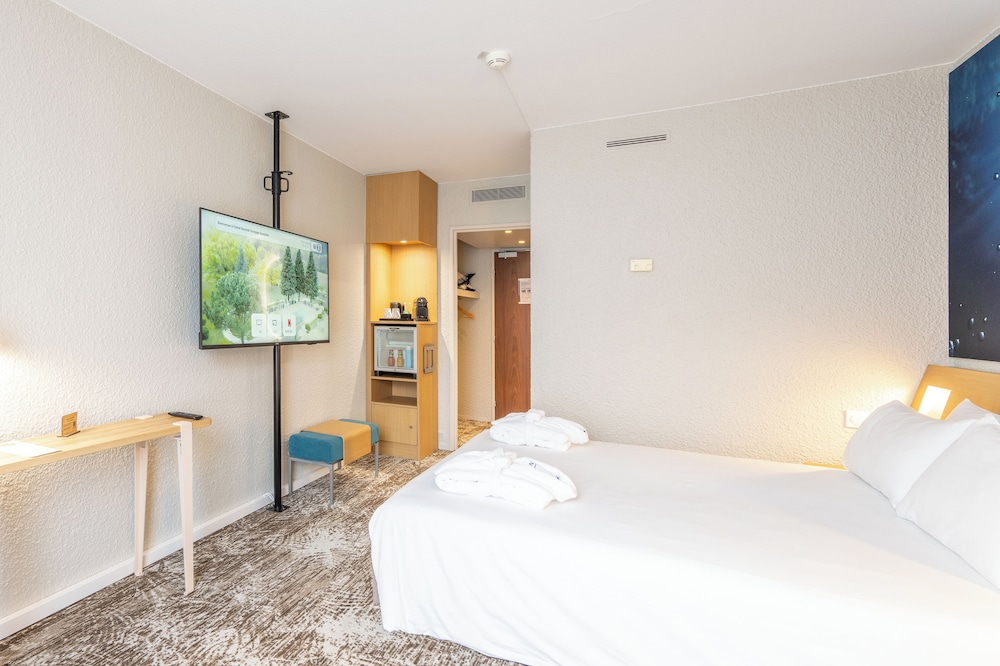 Executive Room, 1 Double Bed with Sofa bed photo 2