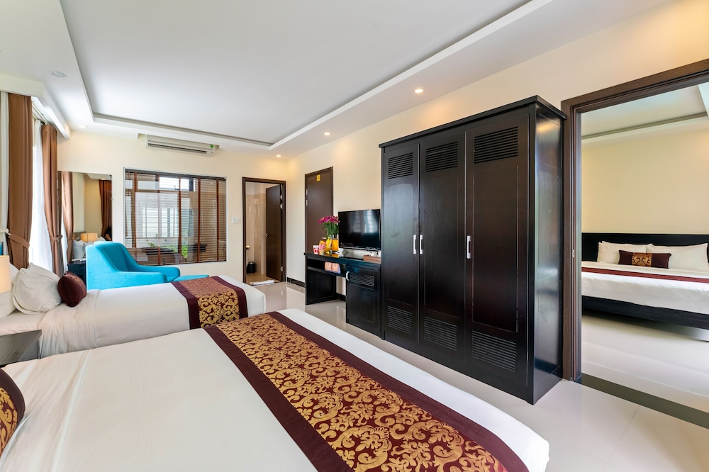 Suite Family Connecting Room With Balcony