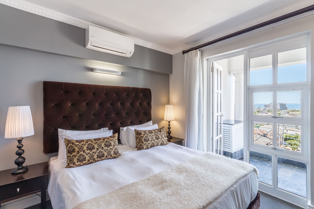 Luxury Apartment, 2 Bedrooms - Photo 2