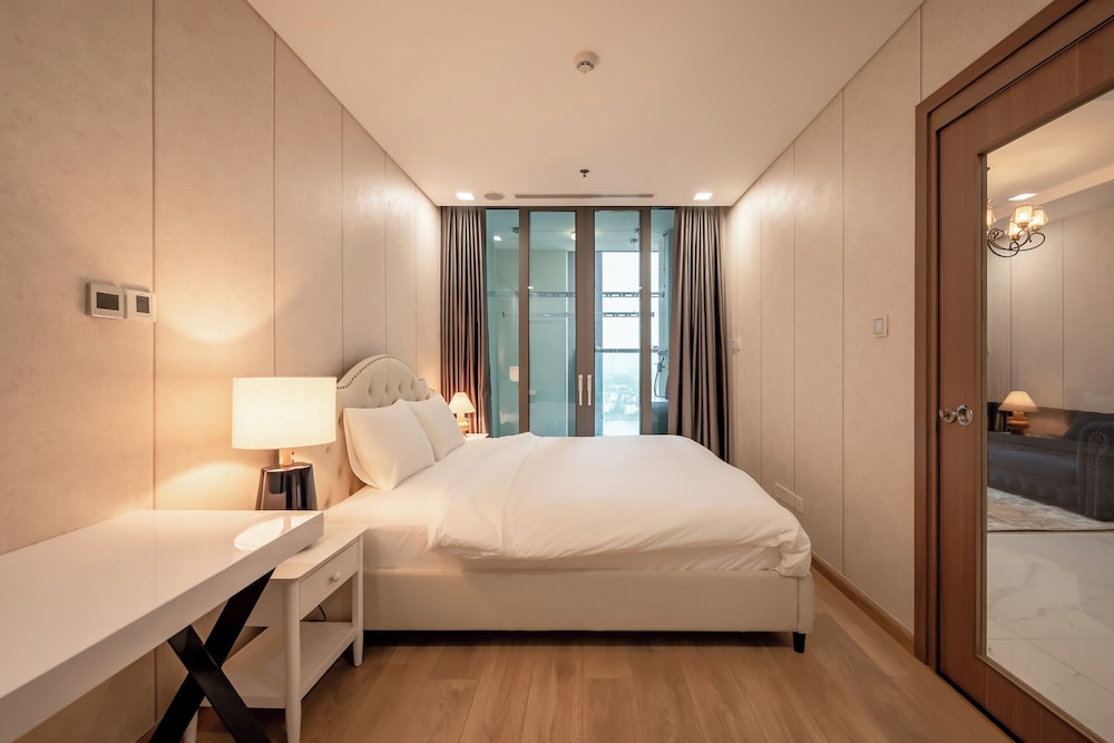 Luxury Apartment
