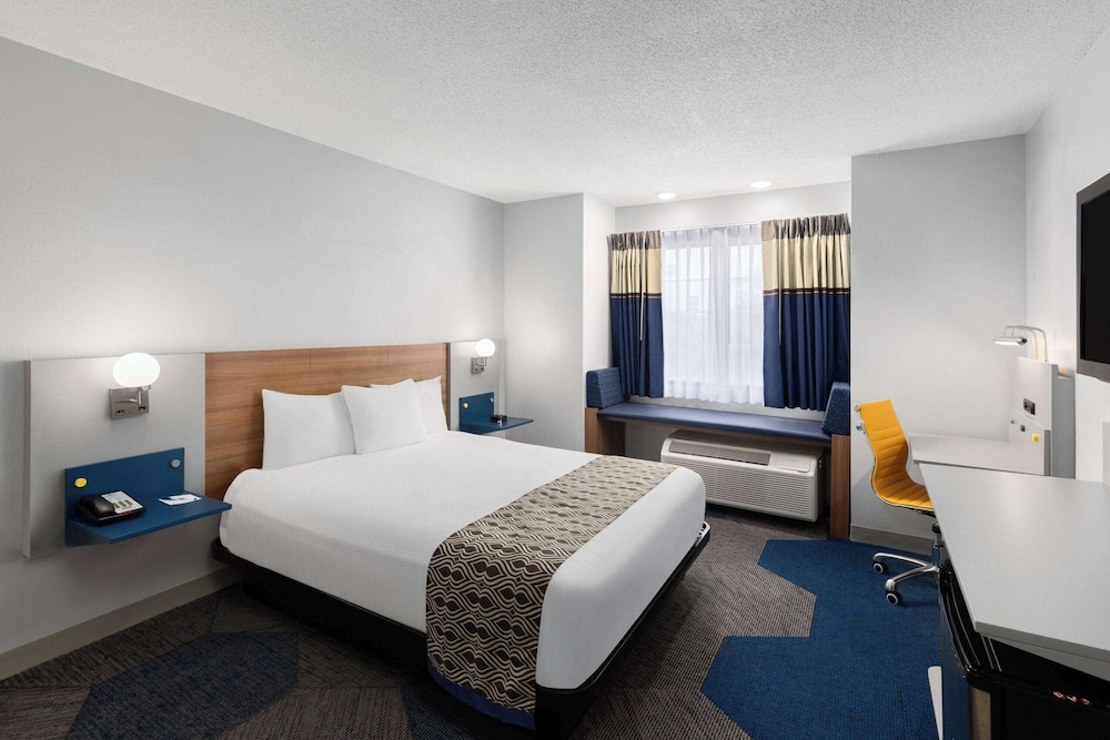 Room, Accessible - Photo 1
