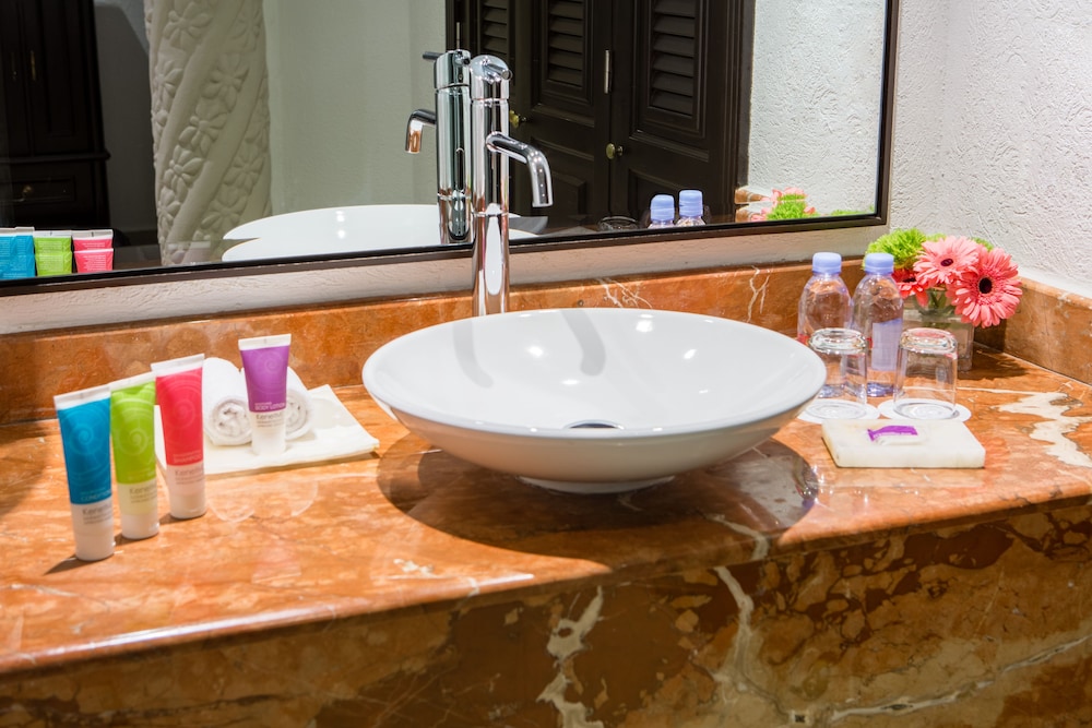 Ocean View Junior Suite Double - Photo 8