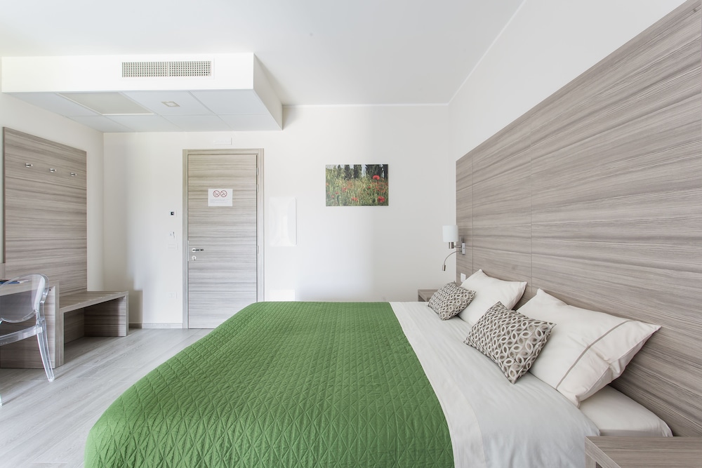 Quadruple Room photo 3