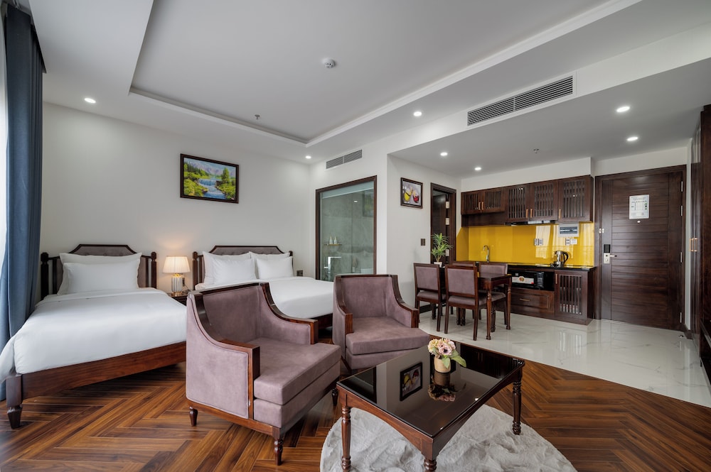 Studio, Multiple Beds, Balcony - Photo 2