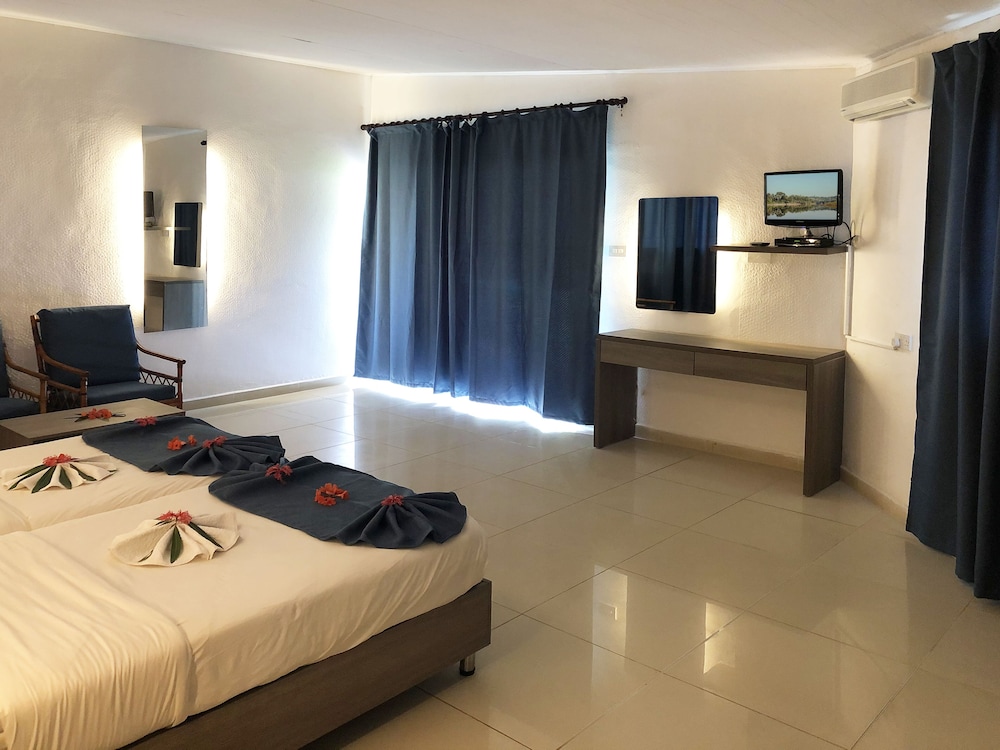 Deluxe Bungalow photo 3