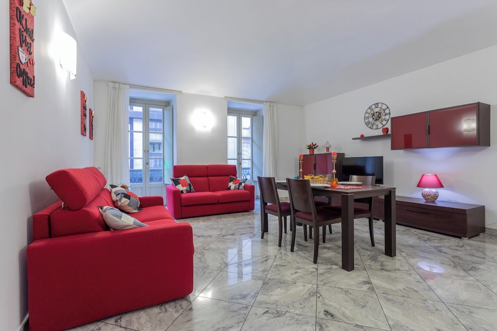 Apartment, Balcony