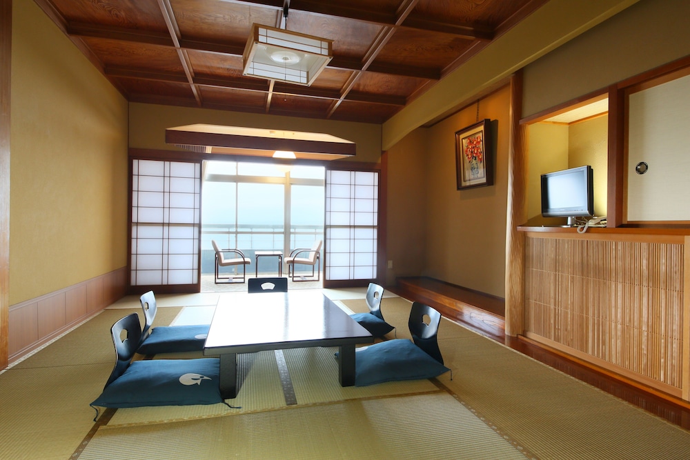 Traditional Quadruple Room, Non Smoking (Japanese-Style) photo 3