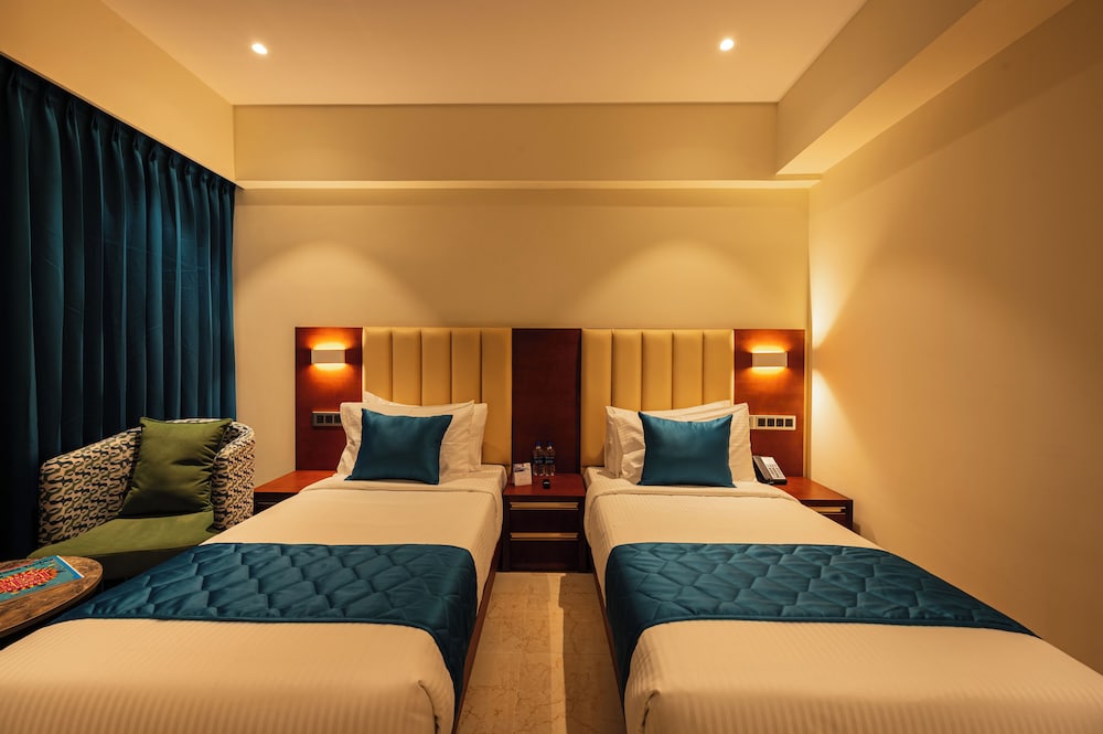 Deluxe Double Room, City View photo 3