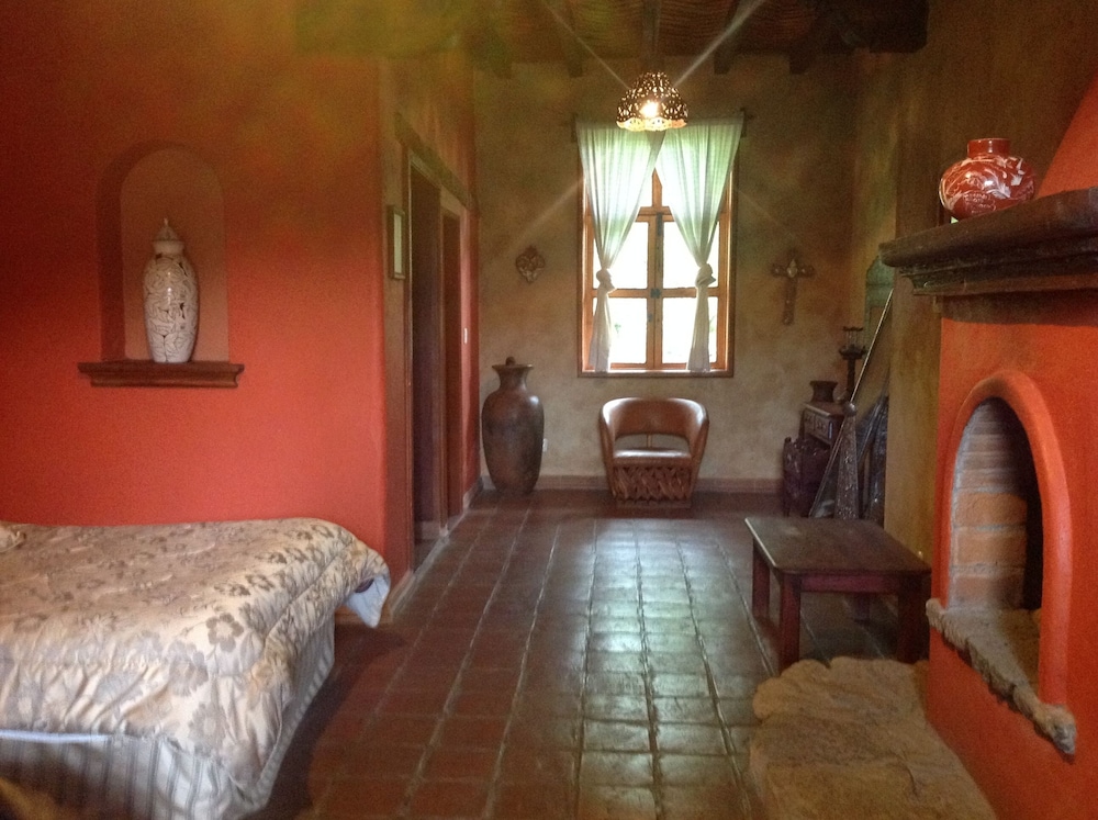 Standard Room photo 2
