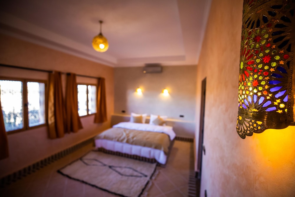Deluxe Twin Room - Photo 7