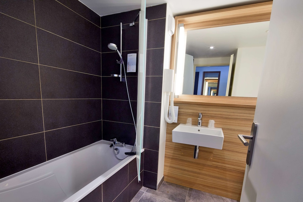 Standard Room, 1 Double Bed photo 3