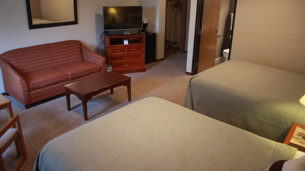 Two Double Queen Suite photo 2