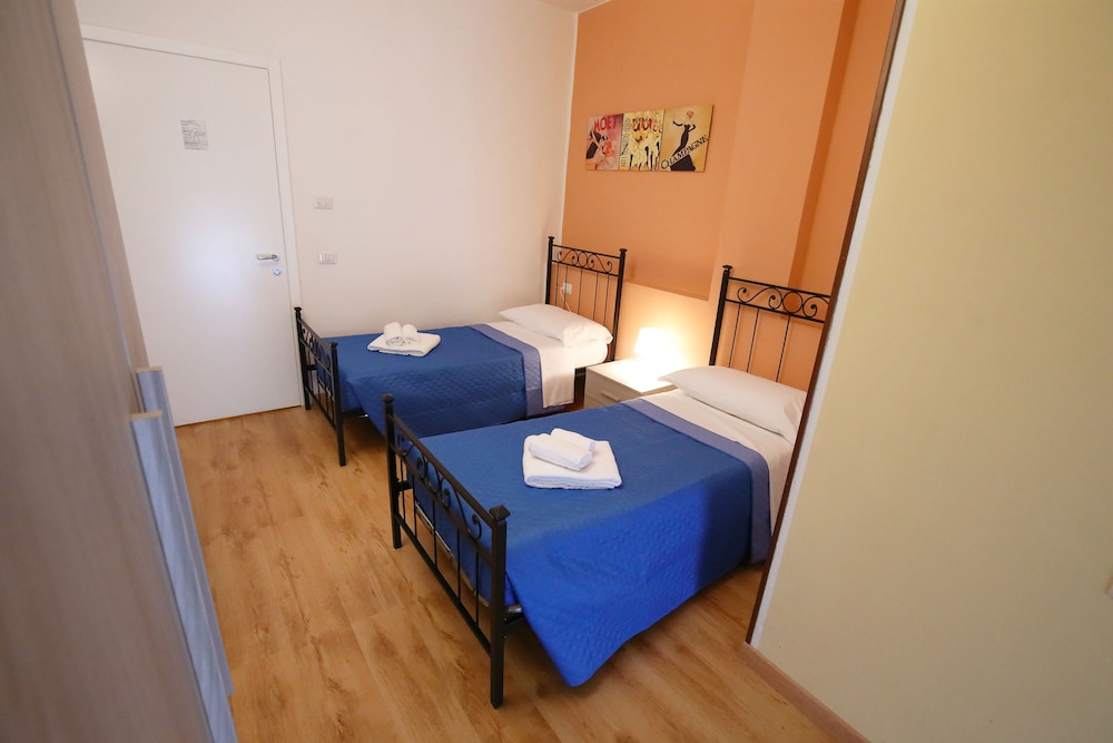 Twin Room photo 2