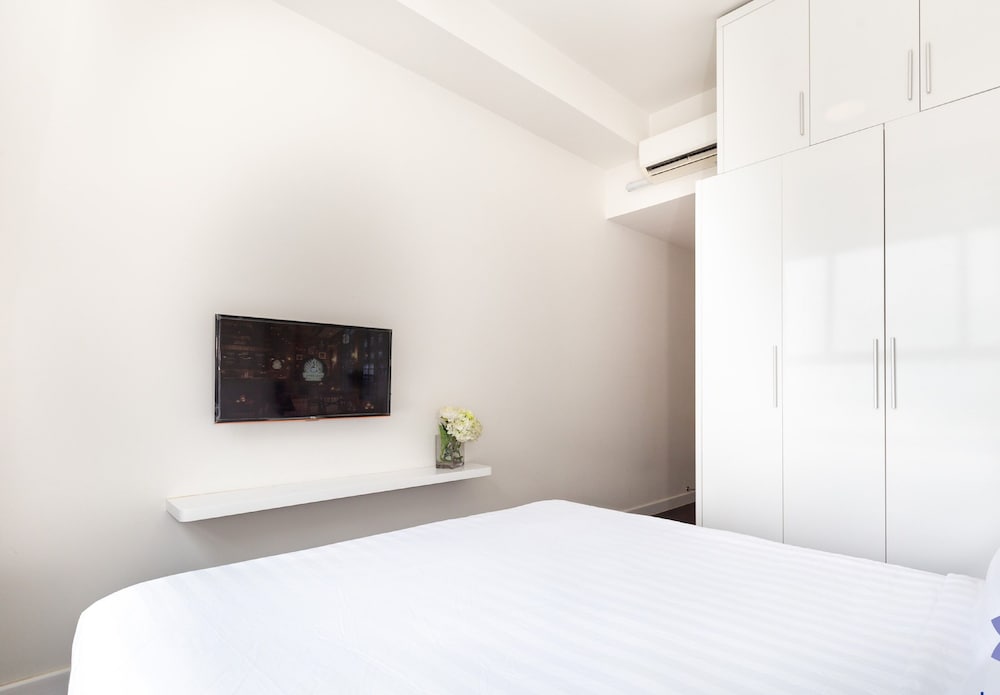 Grand Suite, 1 Bedroom, Club Lounge Access, City View photo 3