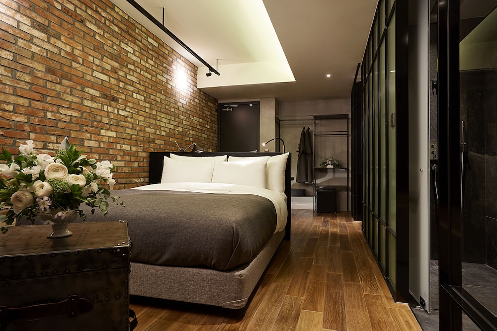 Deluxe Double Room, City View photo 3