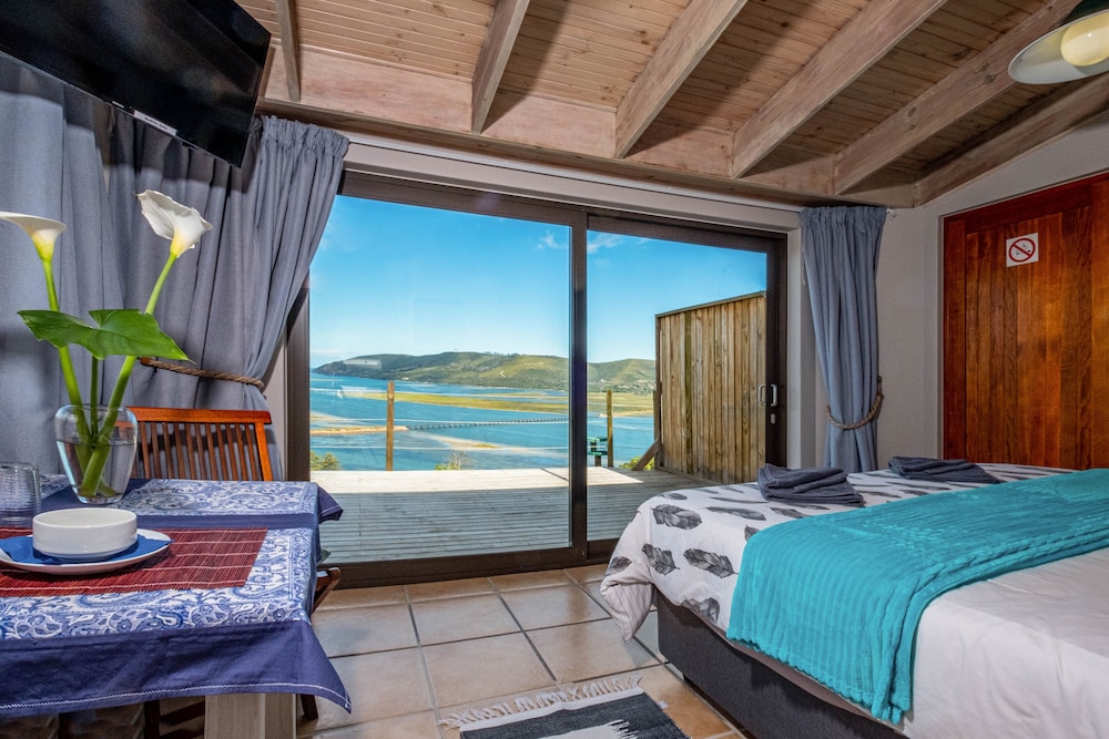 Honeymoon Suite