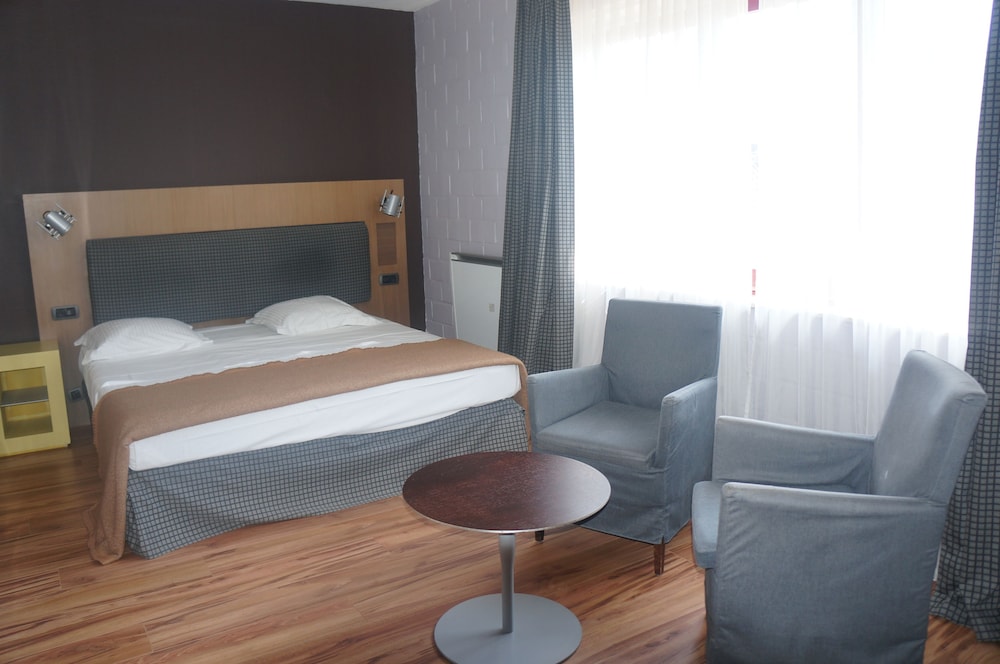 Double Room - Photo 1