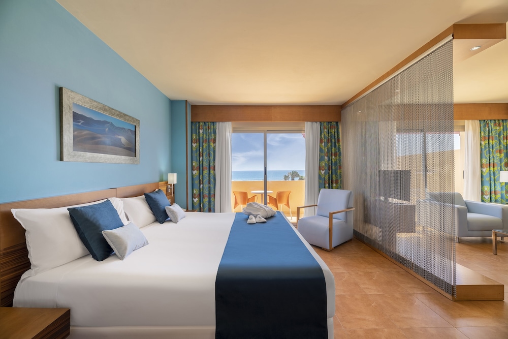 Junior Suite, Sea View (Single use) - Photo 1
