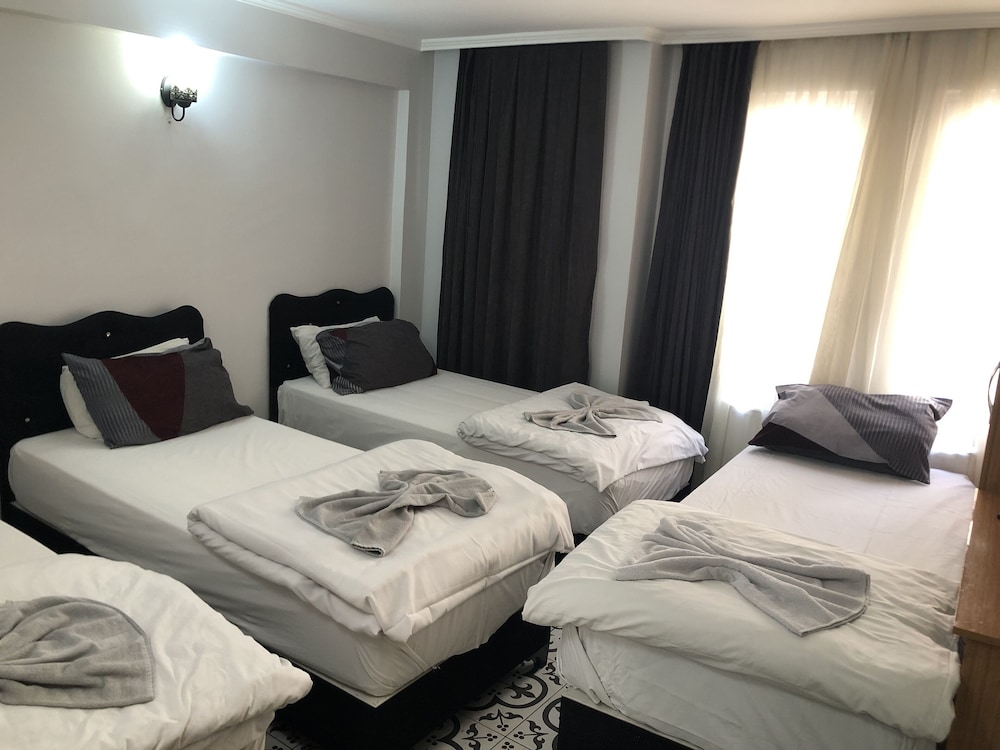 Standard Quadruple Room photo 2