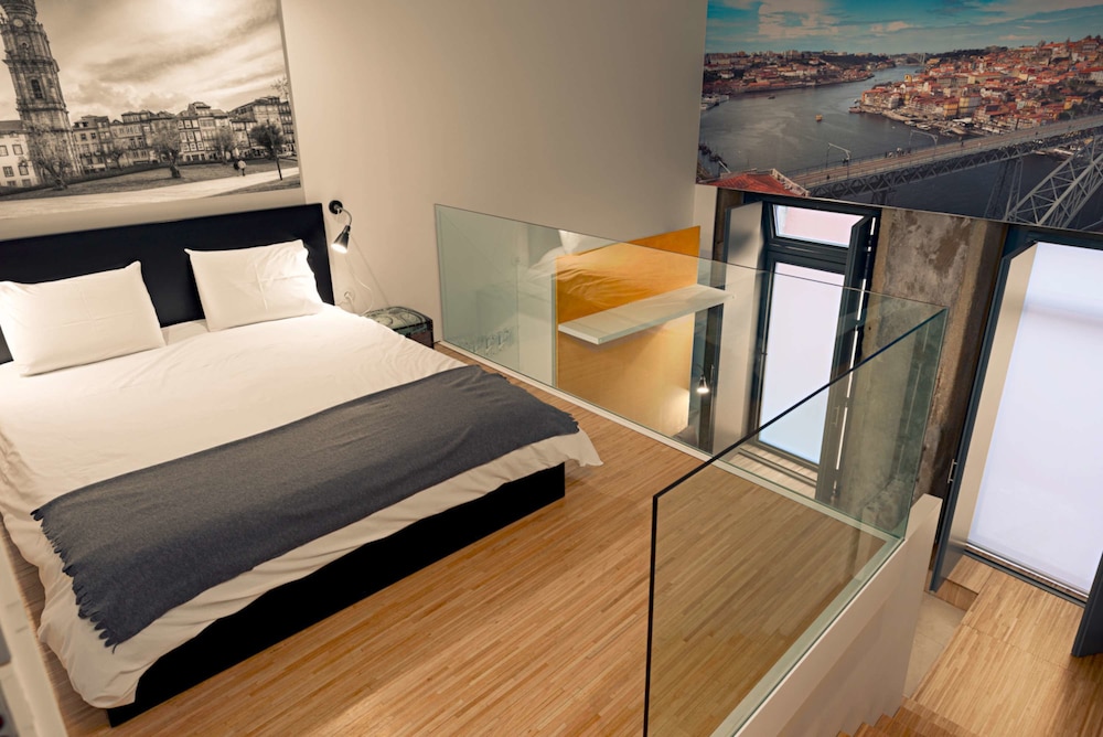 Design Duplex, Multiple Beds, Kitchen, Mezzanine photo 1