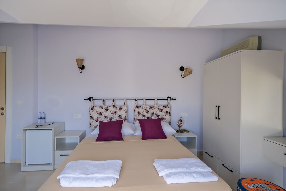 Superior Double Room, Balcony - Photo 3