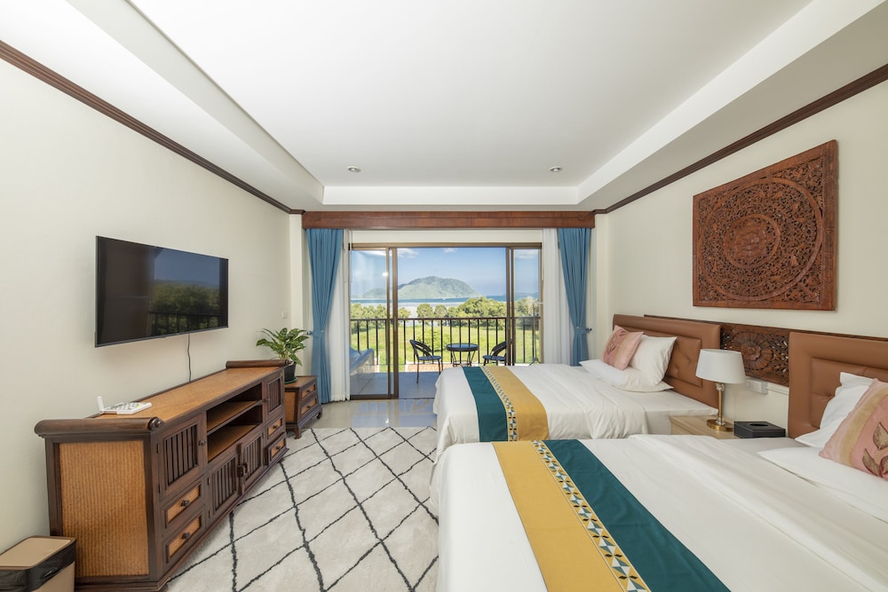 Deluxe Twin Room, 2 Double Beds, Sea View