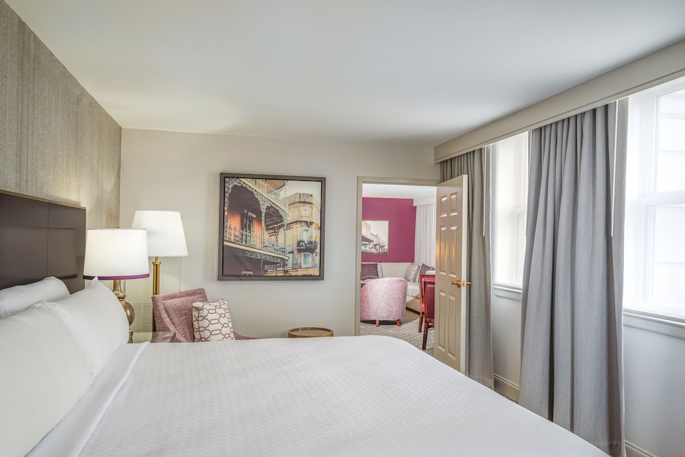 Suite, 1 Bedroom - Photo 6
