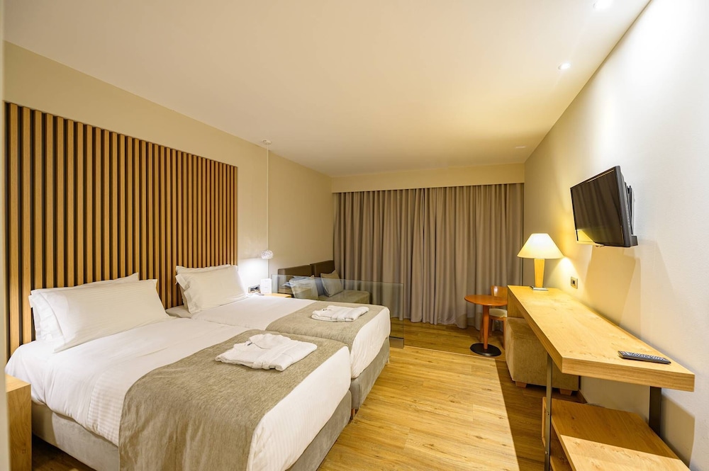 Superior Room, Balcony, Garden View photo 3