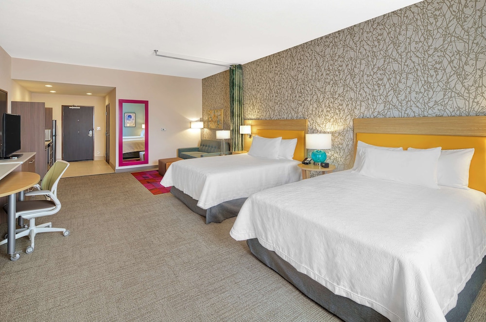 Studio, 1 King Bed, Accessible, Bathtub photo 1