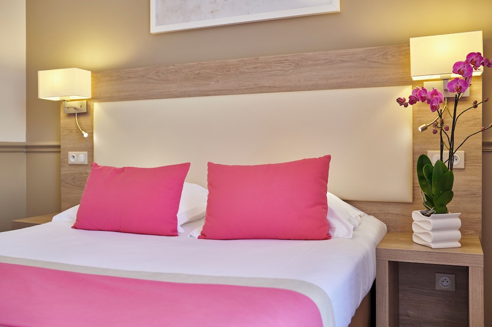 Privilege Double Room, Sea View - Photo 2