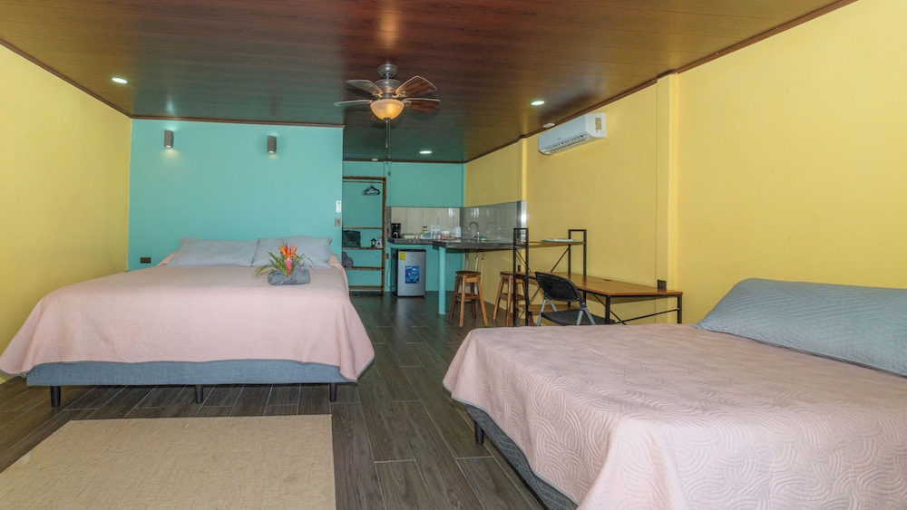 Superior Triple Room photo 2