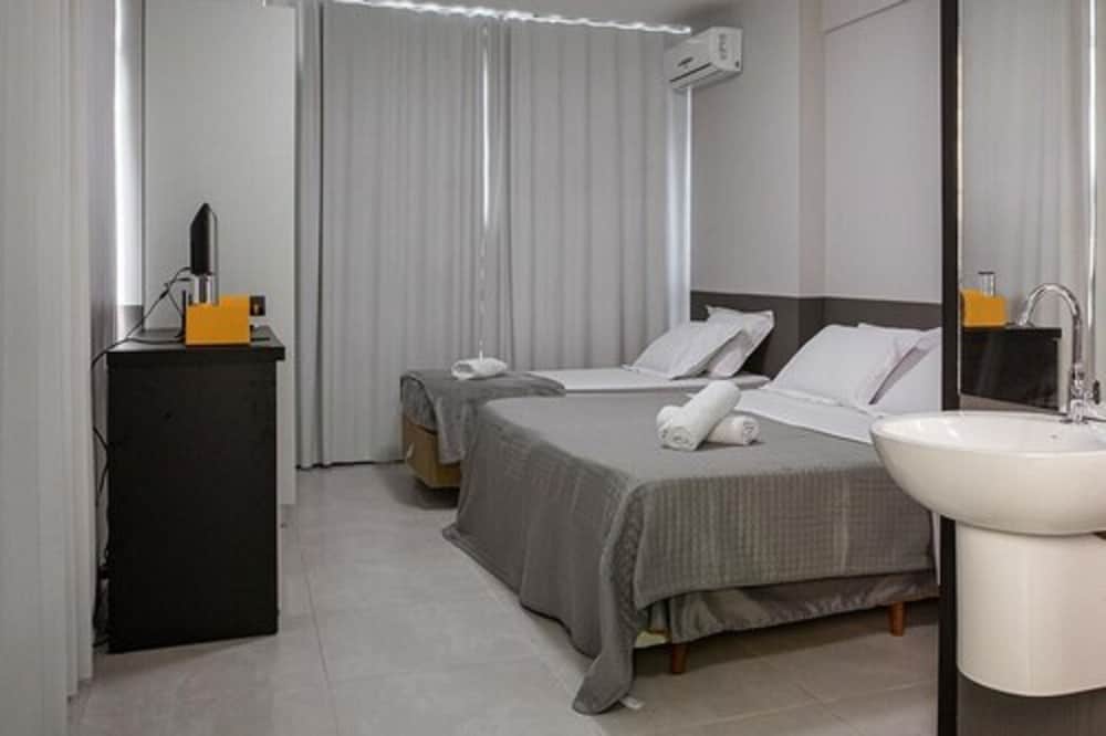 Standard Suite, 1 Bedroom photo 1
