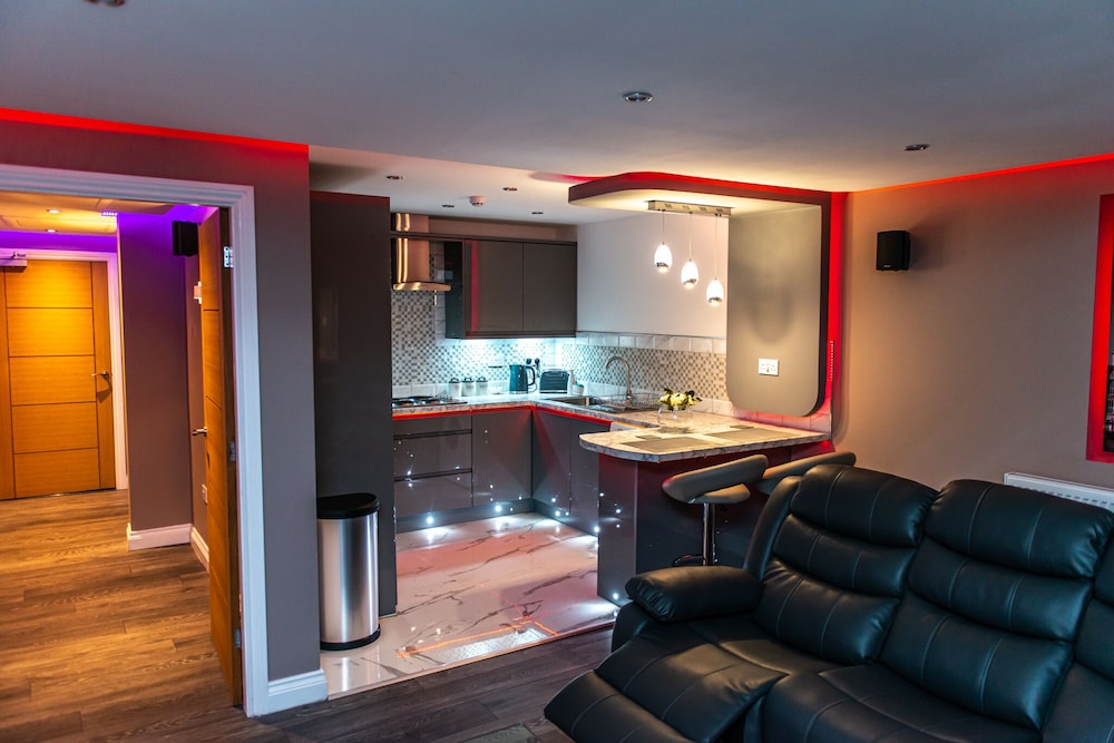 Design Apartment, Private Bathroom (Jacuzzi) - Photo 18