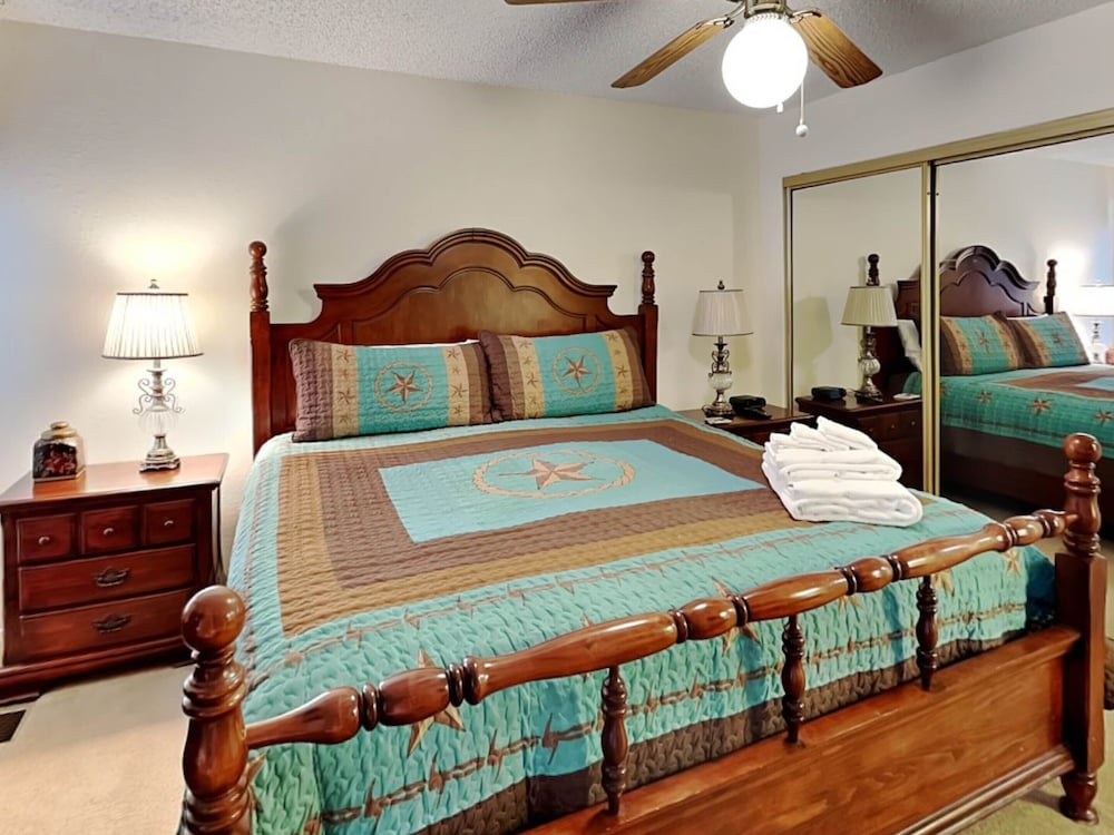 Condo, Multiple Beds, Balcony (#A2 - Pets) photo 3